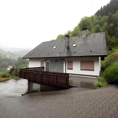 Apartment With Garden *